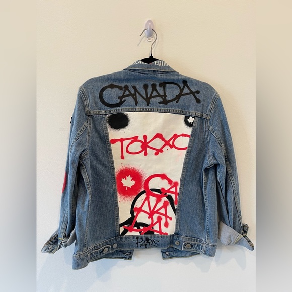 Levi’s x Hudson Bay Denim Jacket - Never Worn - Picture 2 of 3